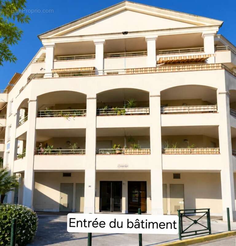 Appartement à HYERES