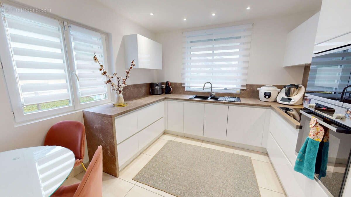 Maison à COULANGES-LES-NEVERS