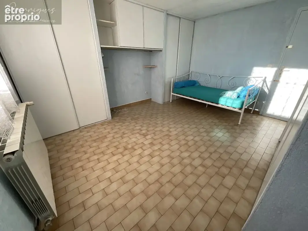 Milhaud, villa 6 Pièces. - photo 8