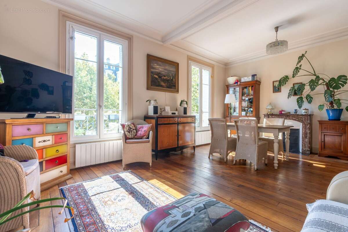Appartement à PARIS-12E