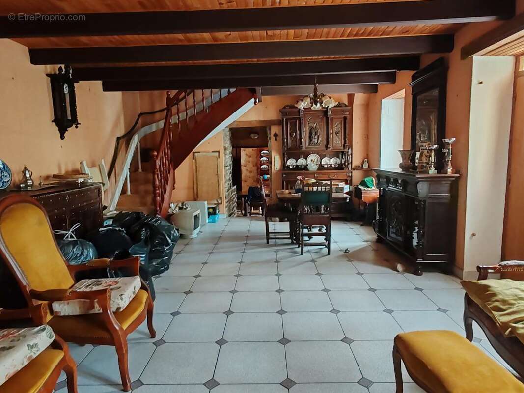 Maison à BRENNILIS
