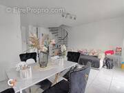 Appartement à ARQUES-LA-BATAILLE