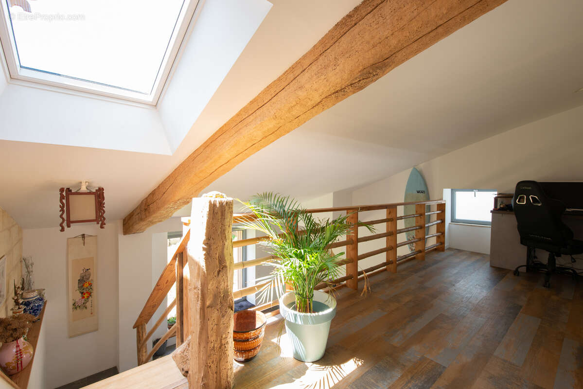 Maison à SAINT-CAPRAIS-DE-BORDEAUX