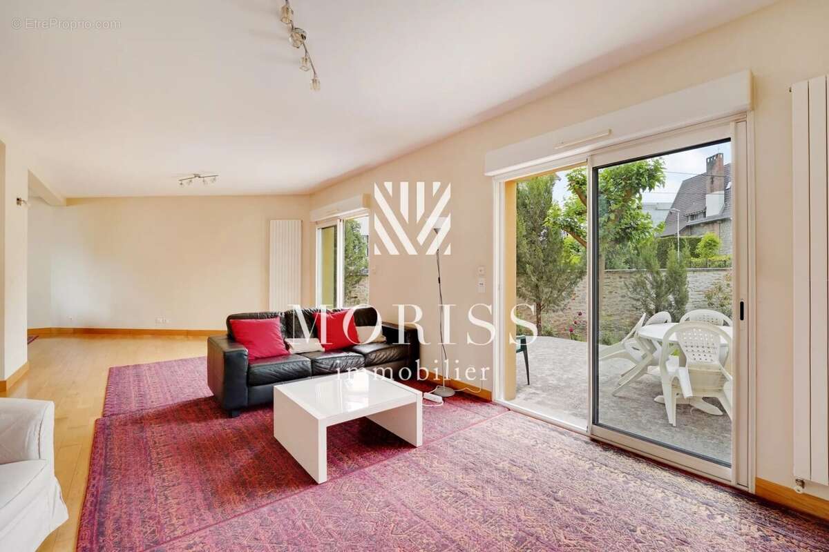 Maison à LE PERREUX-SUR-MARNE