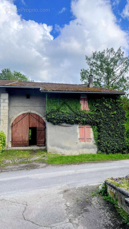 Maison à NEYDENS