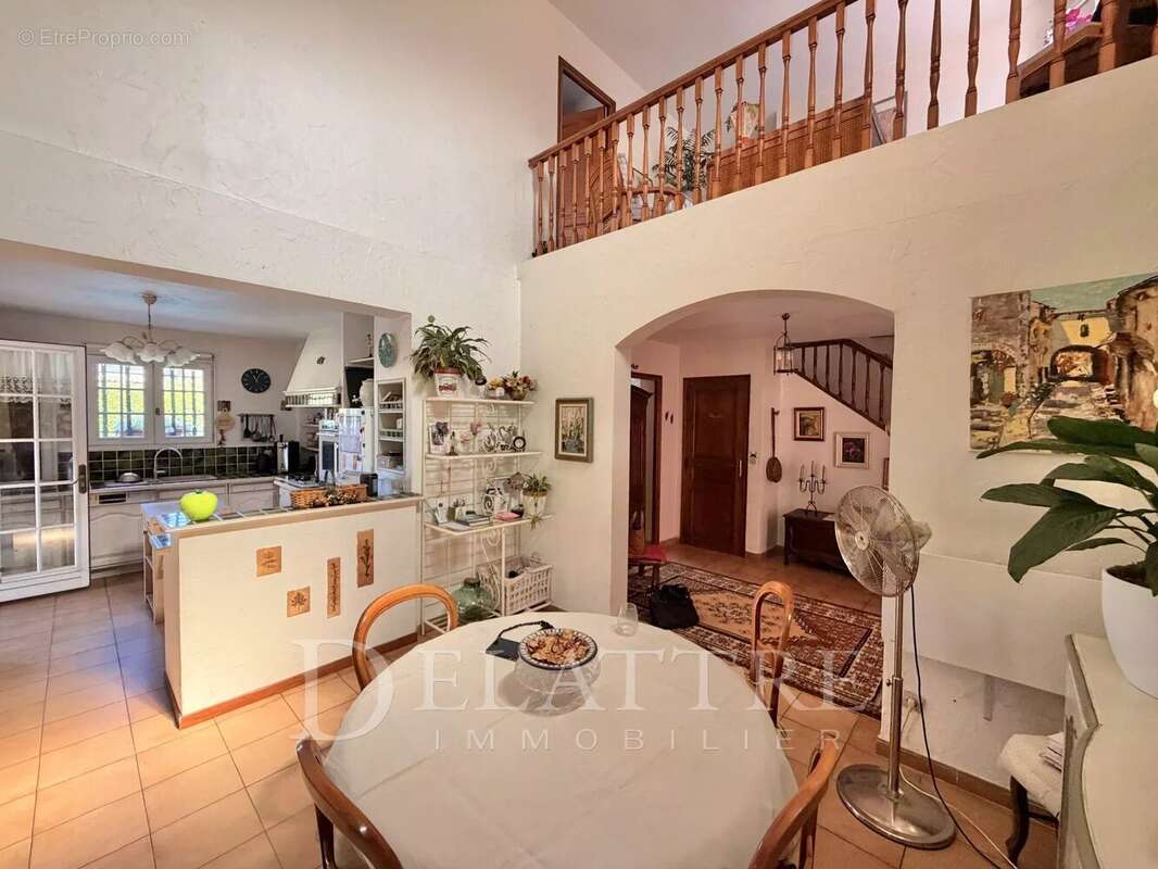 Maison 120 m² à Opio  - photo 8