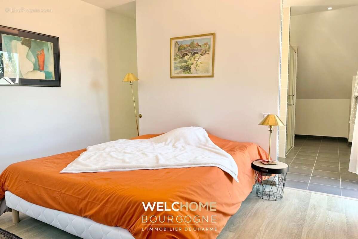 Maison à DRACY-LE-FORT