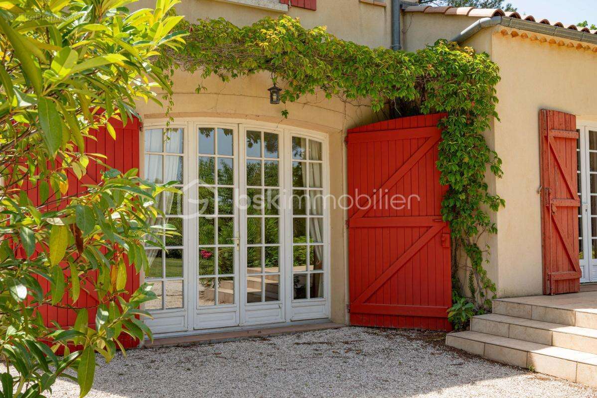 Maison à EGUILLES