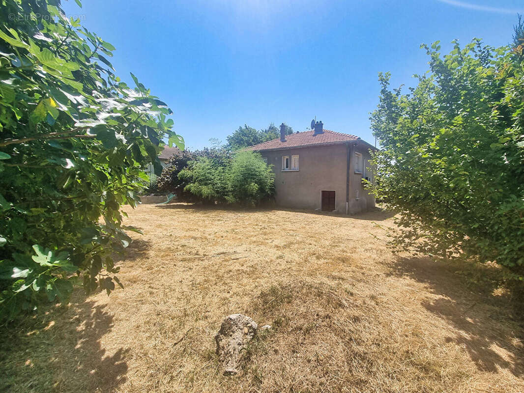 Maison à SAINT-PRIEST