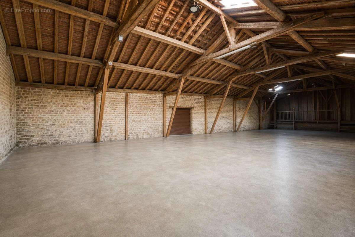 Maison lumineuse de 200 m² à Vrécourt avec jardin - photo 11