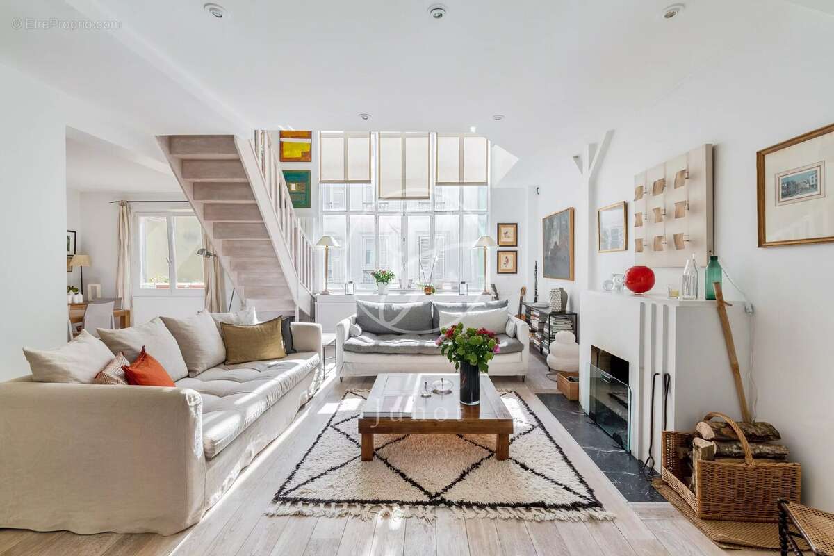 Appartement à PARIS-9E