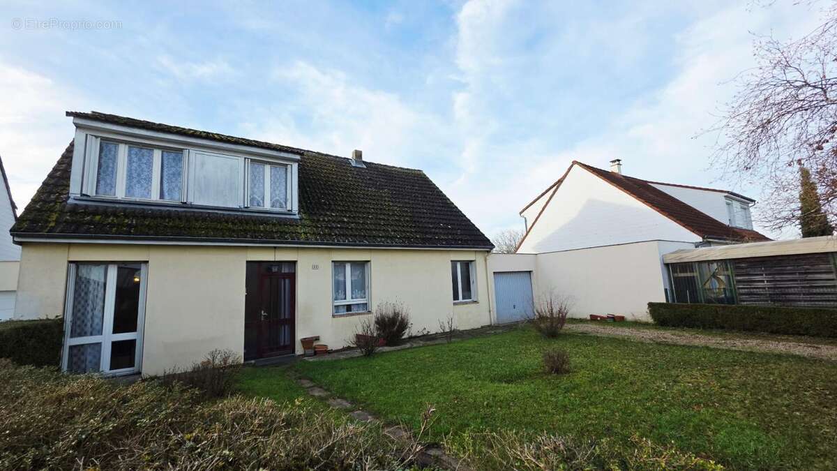 Maison à SAINT-DOULCHARD