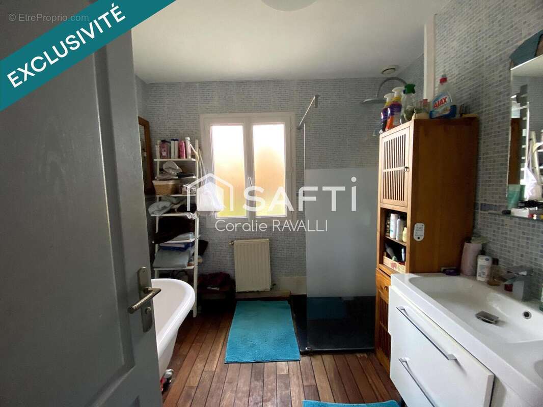 Photo 7 - Maison à VILLEBOIS-LAVALETTE