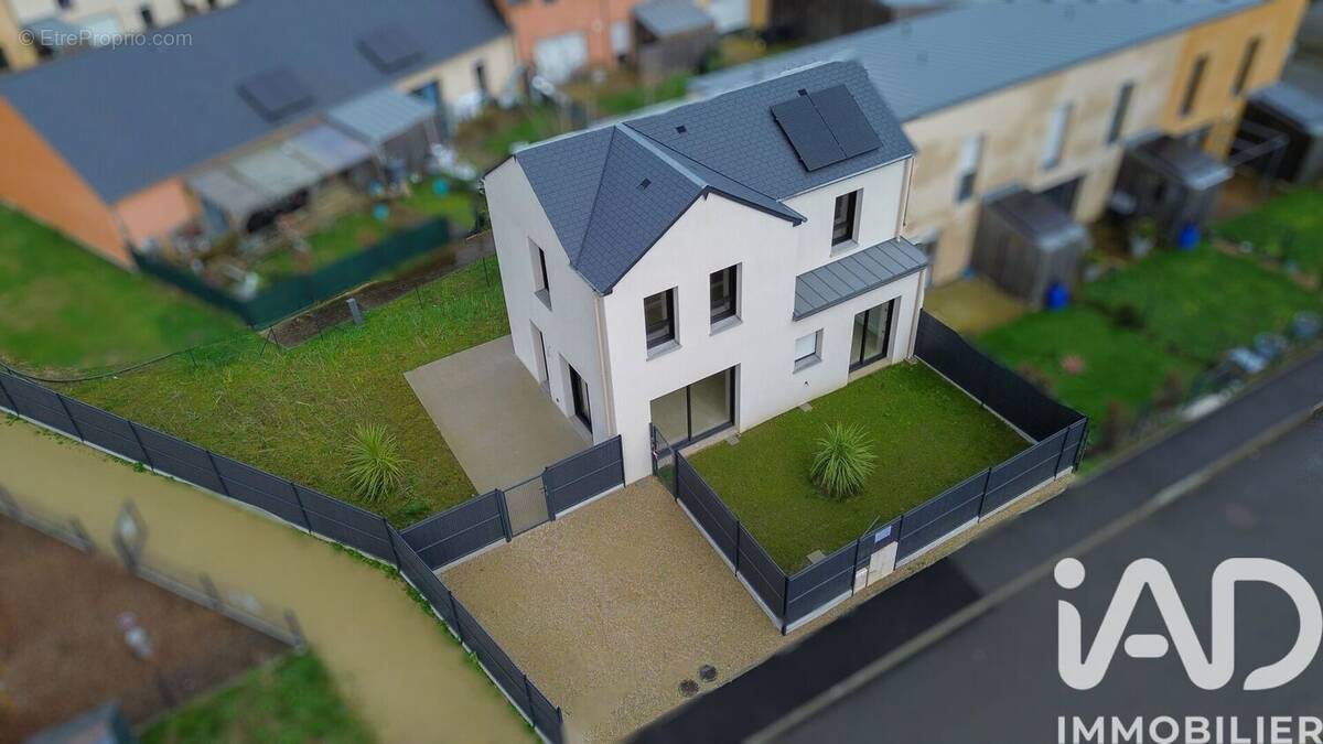 Photo 1 - Maison à LA GOUESNIERE