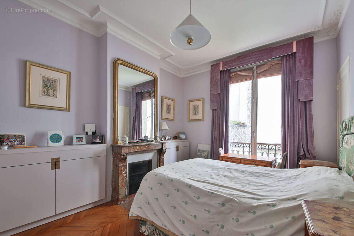 Appartement à PARIS-5E