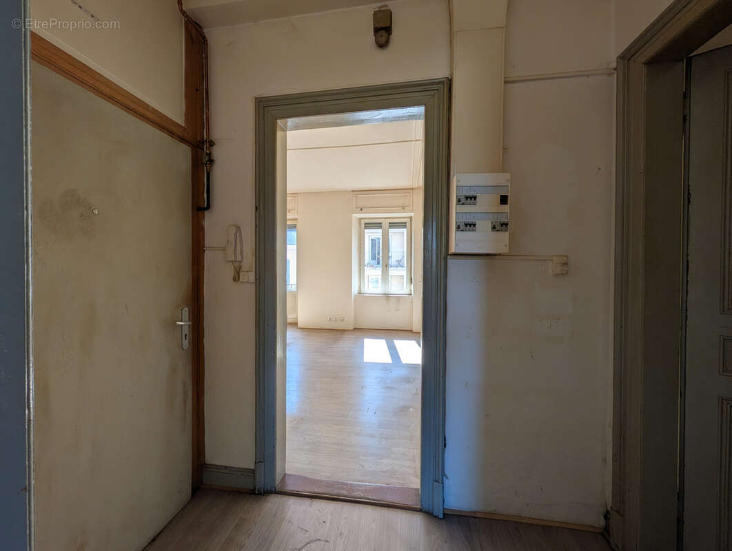 MULHOUSE   Appartement 2 pièces avec cave et grenier - photo 7