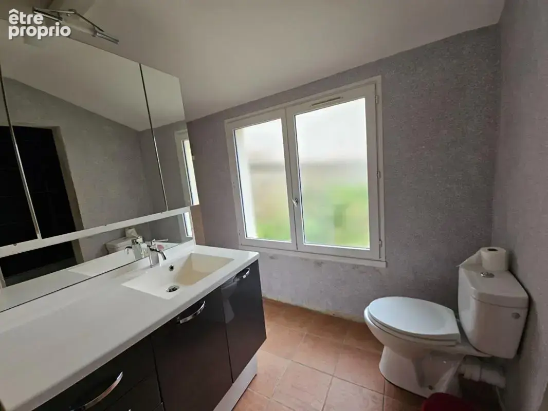 Quartier de la Mairie. Maison 97m² sur une parcelle de 333m² - photo 7