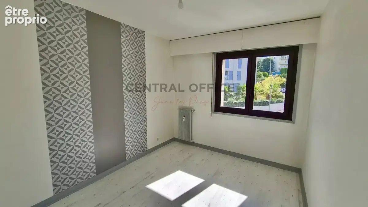 4 pièces de 72 m² – piscine, parking & cave - photo 4