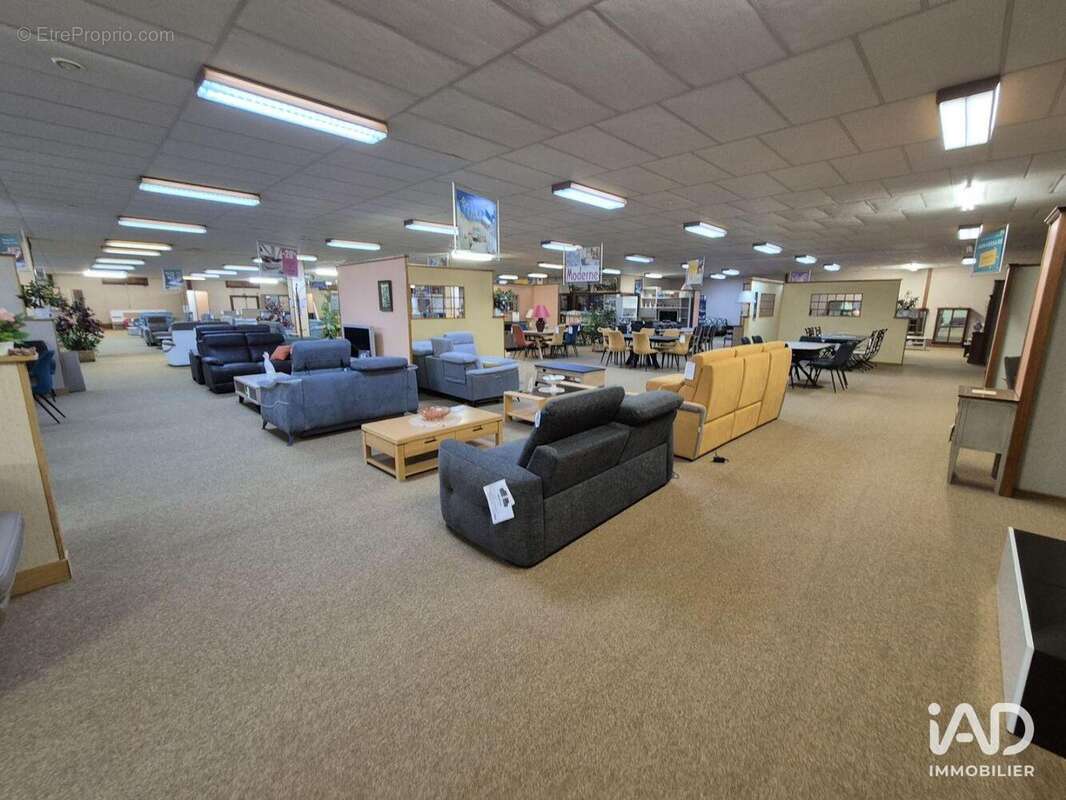 Photo 6 - Commerce à CHEF-BOUTONNE