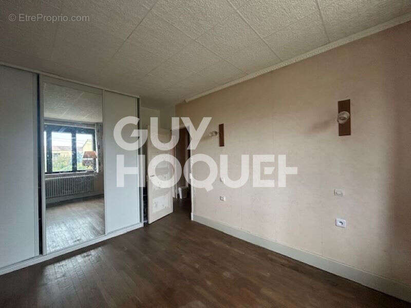 Maison à BROUSSY-LE-GRAND