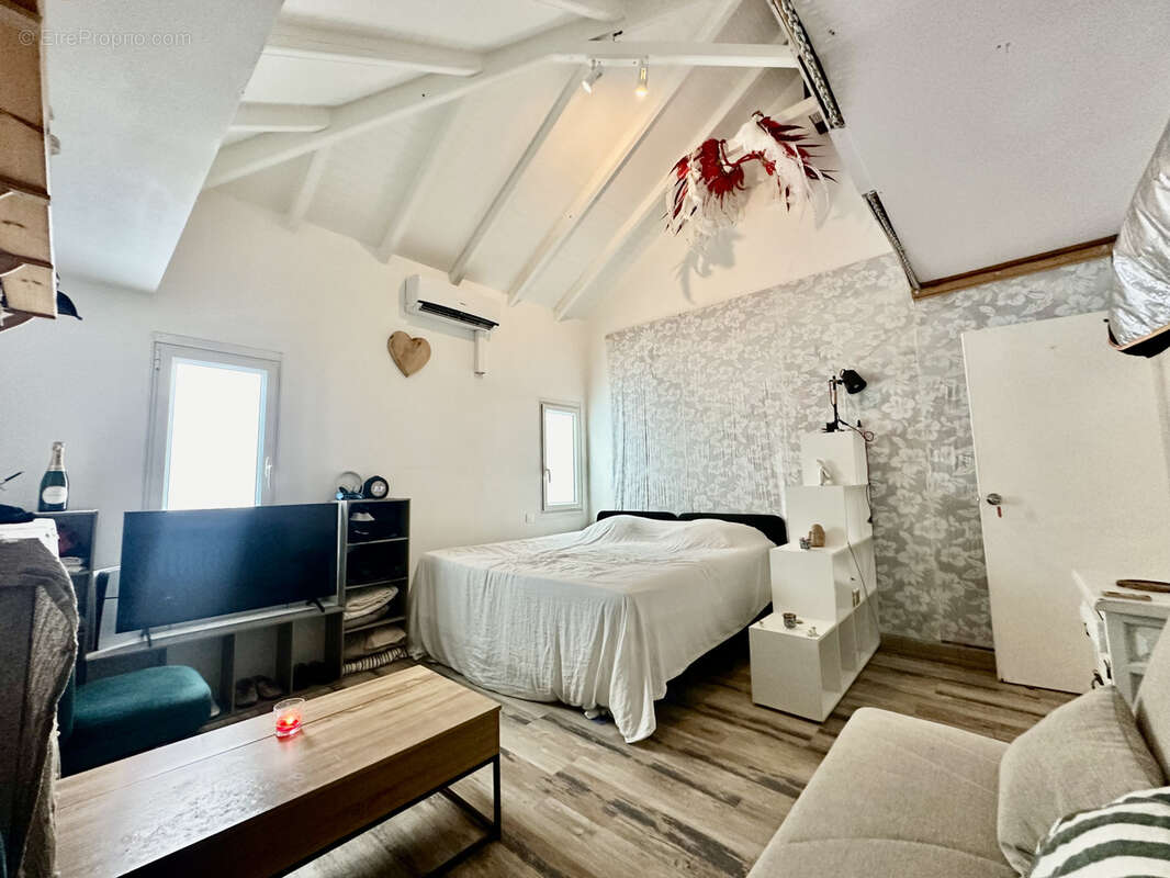 Maison à CAPESTERRE-BELLE-EAU