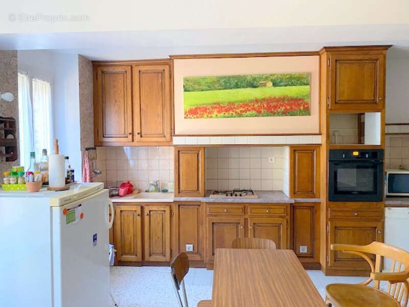 Maison à VILLENEUVE-L'ARCHEVEQUE