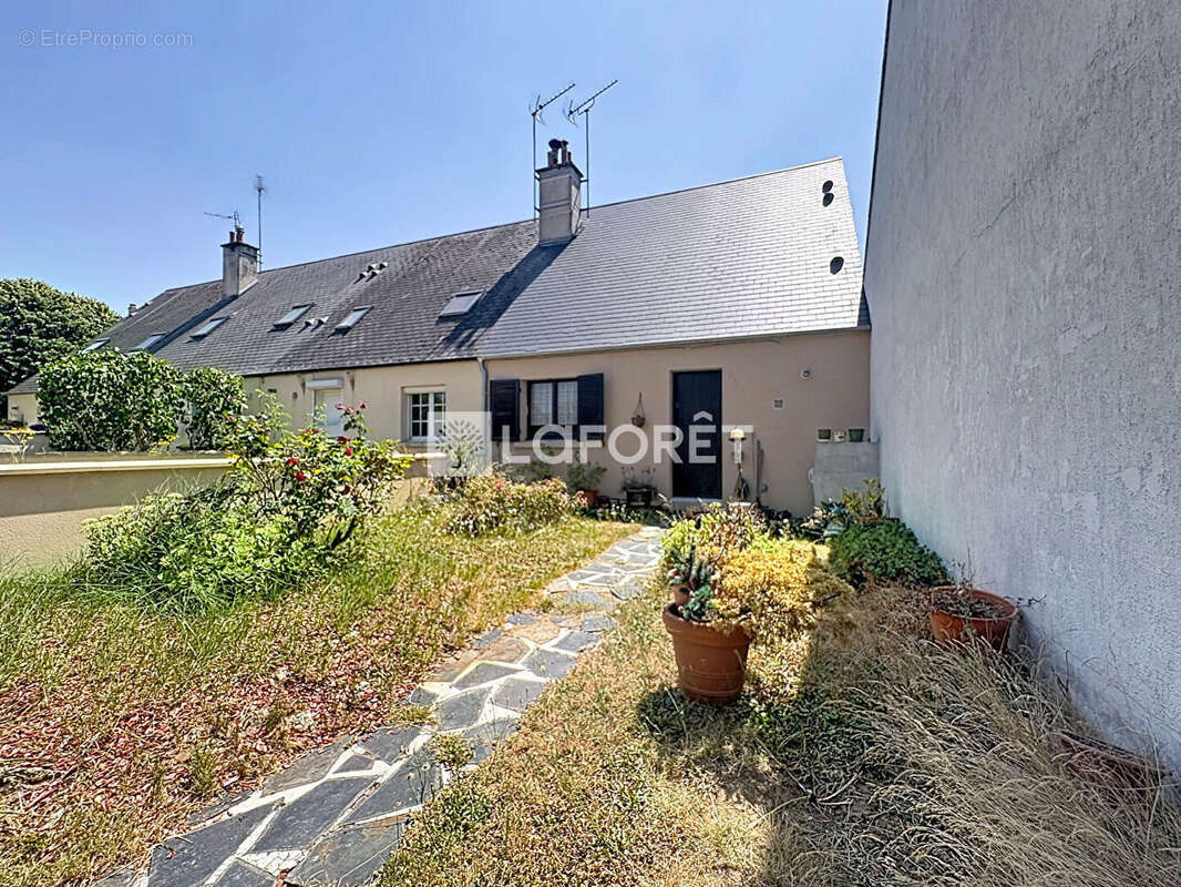 Maison à MOISSY-CRAMAYEL