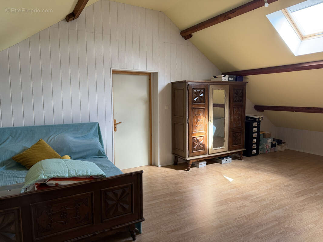 Maison à NEUVIC-ENTIER