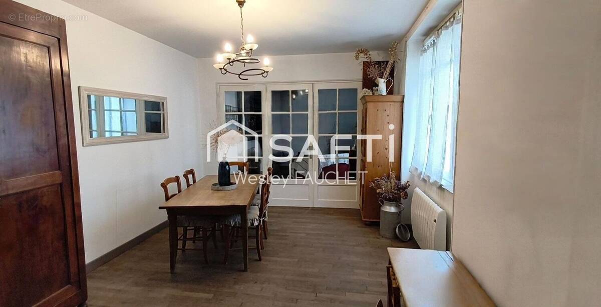 Photo 1 - Maison à BUZANCAIS