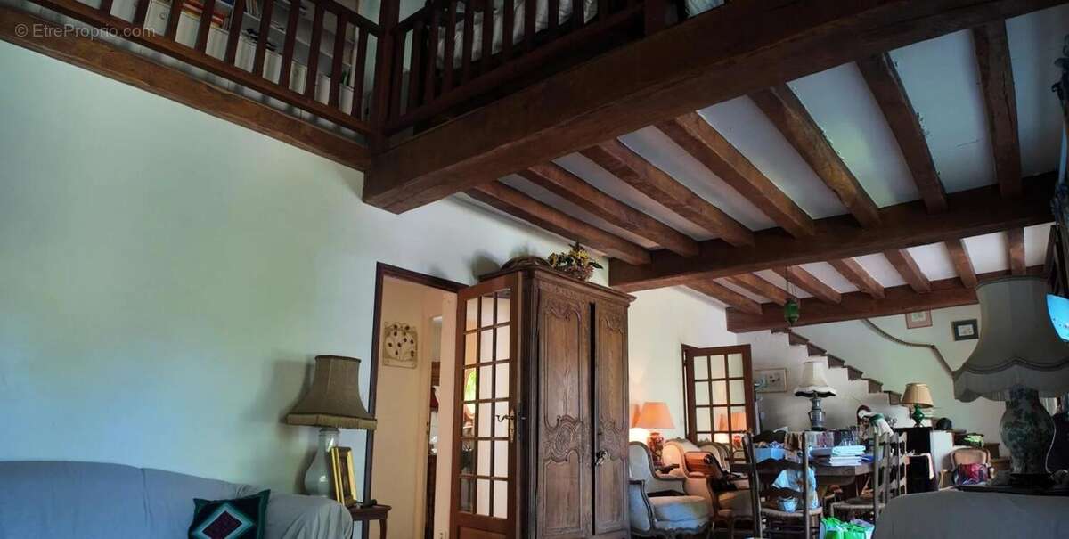 Maison à CLAIREFONTAINE-EN-YVELINES