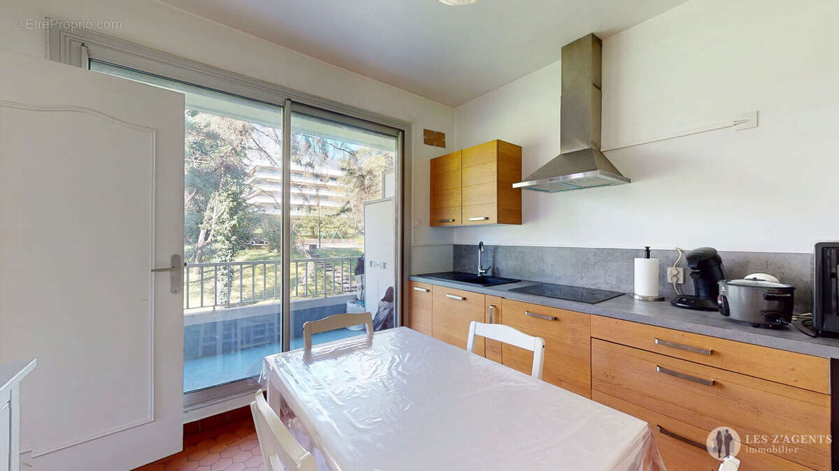 Appartement à MEYLAN