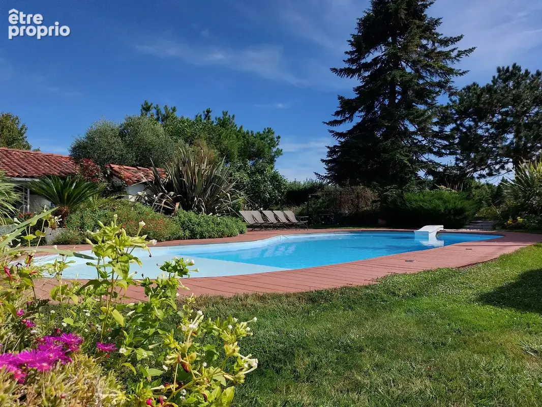 Maison à vendre 7 pièces MONTAUBAN (82) avec chambres d'hôtes, piscine, jardin et dépendance - photo 6