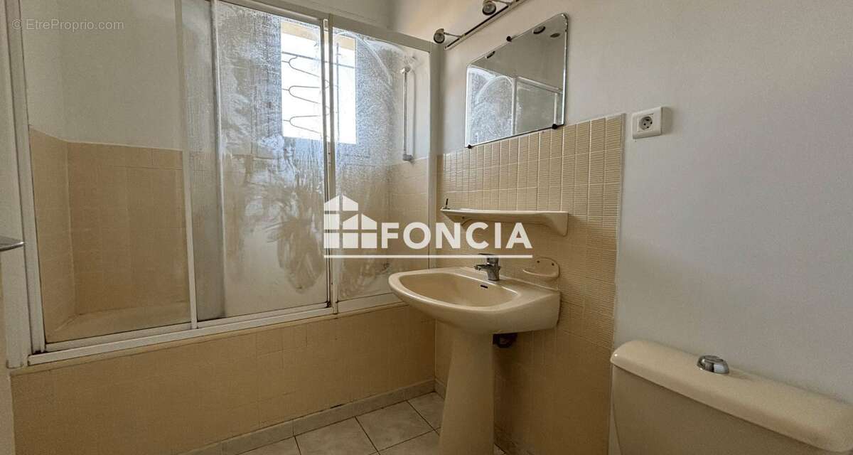 À vendre – Maison de 145 m² avec grande terrasse, garage et jardin à Villeneuve-sur-Lot - photo 14