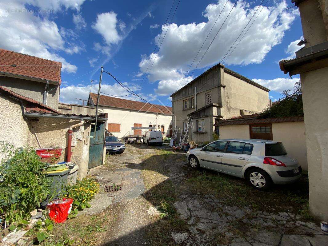 Maison à BONNIERES-SUR-SEINE