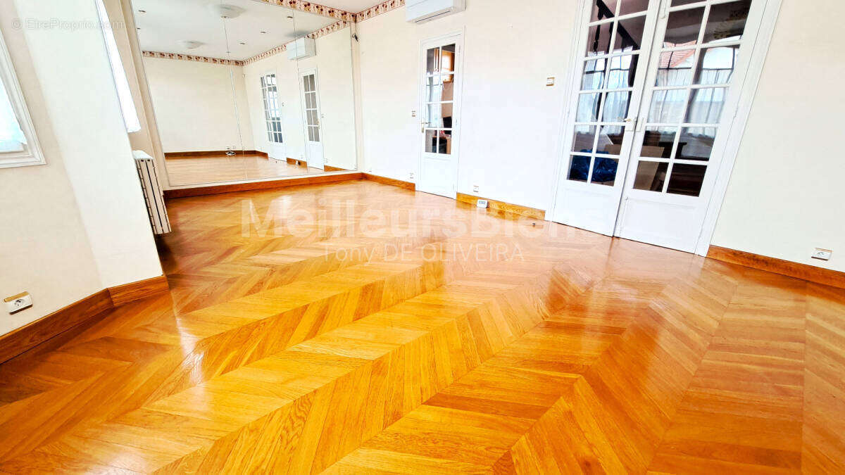 Maison à SAINT-LEU-LA-FORET