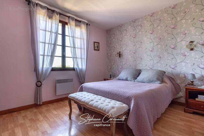 Maison à NEUVIC