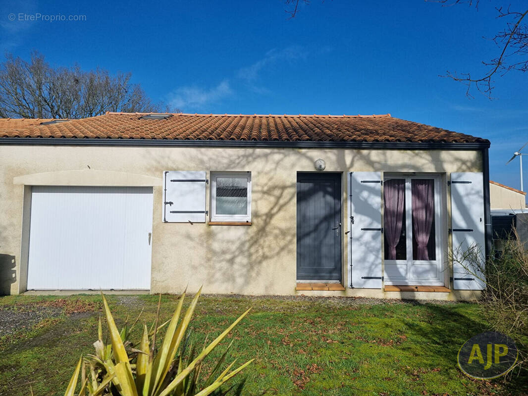 Maison à SAINT-PHILBERT-DE-GRAND-LIEU