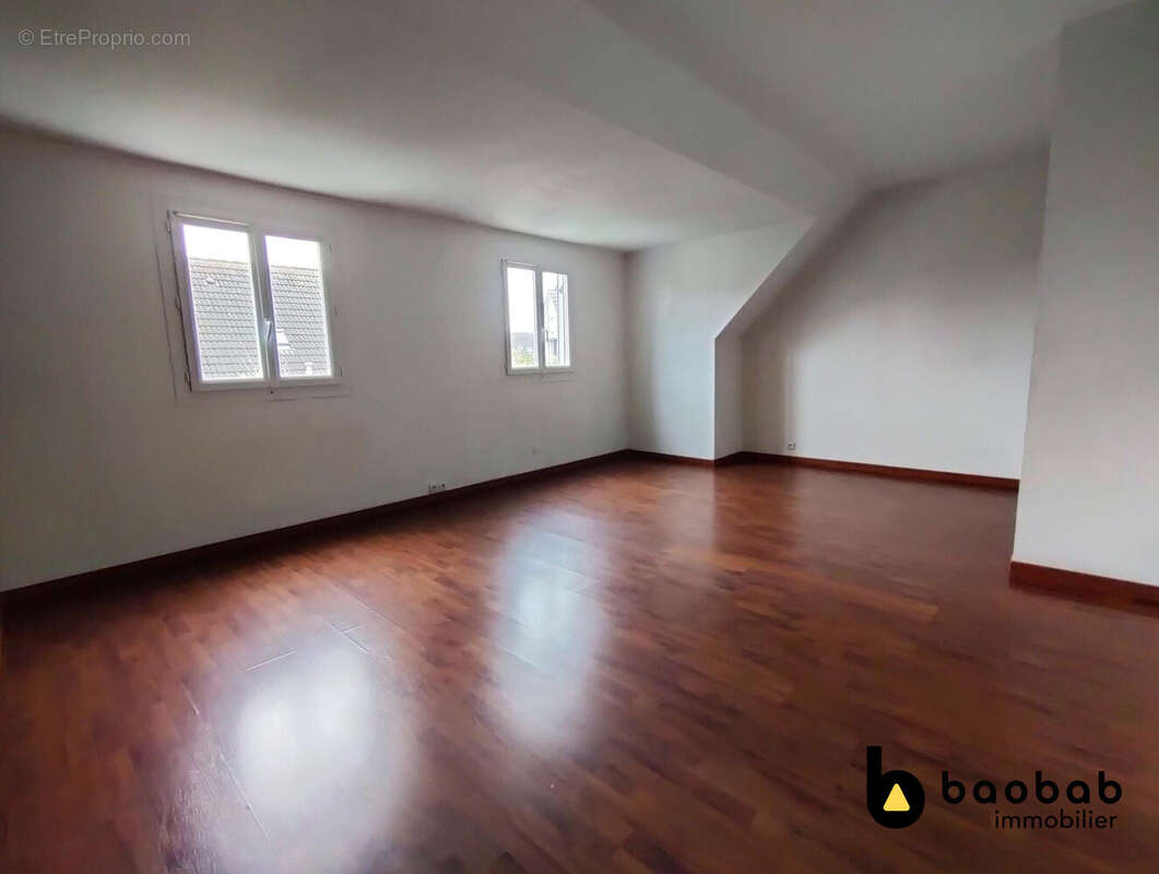 Maison à MALESHERBES