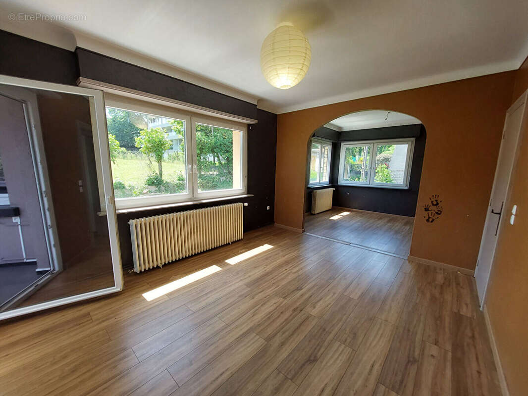 Maison Sarrebourg 7 pièce(s) 171 m2 - photo 2