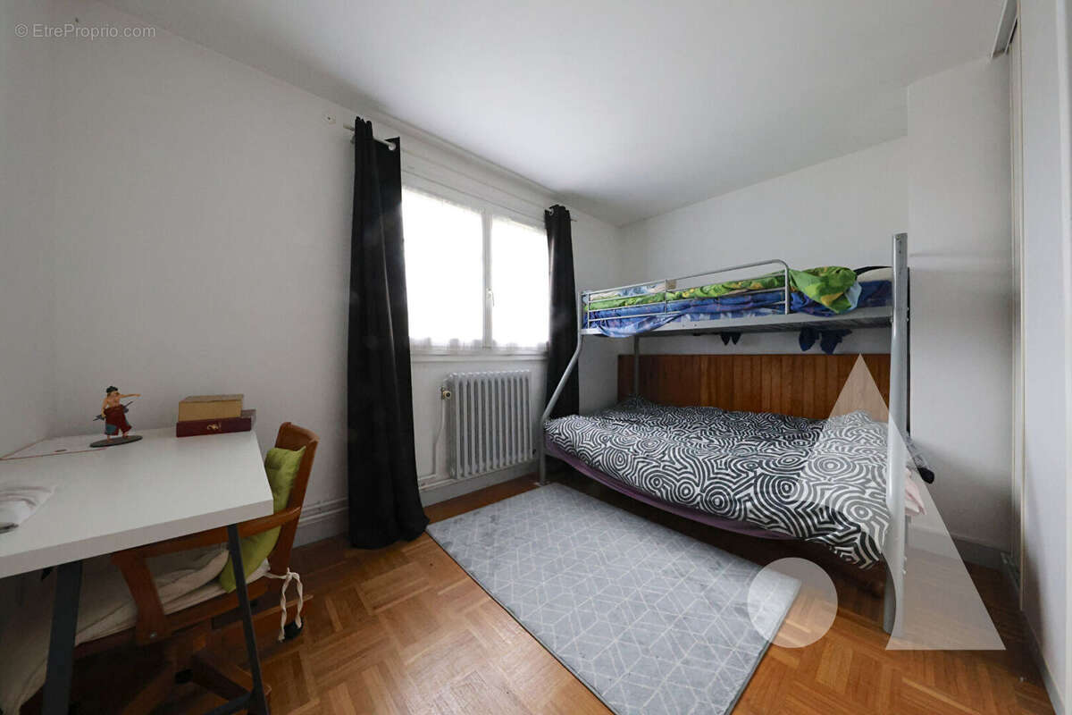 Maison à CORBEIL-ESSONNES