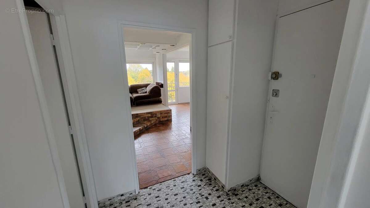 Appartement à SAINT-MICHEL-SUR-ORGE