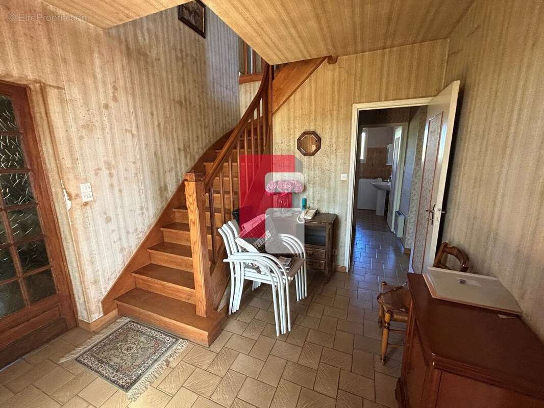 Maison à MARIGNY-LE-CHATEL