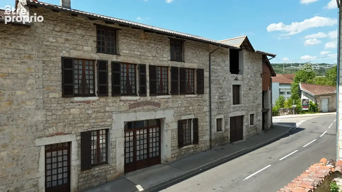 Maison centre -village PONCIN - photo 2