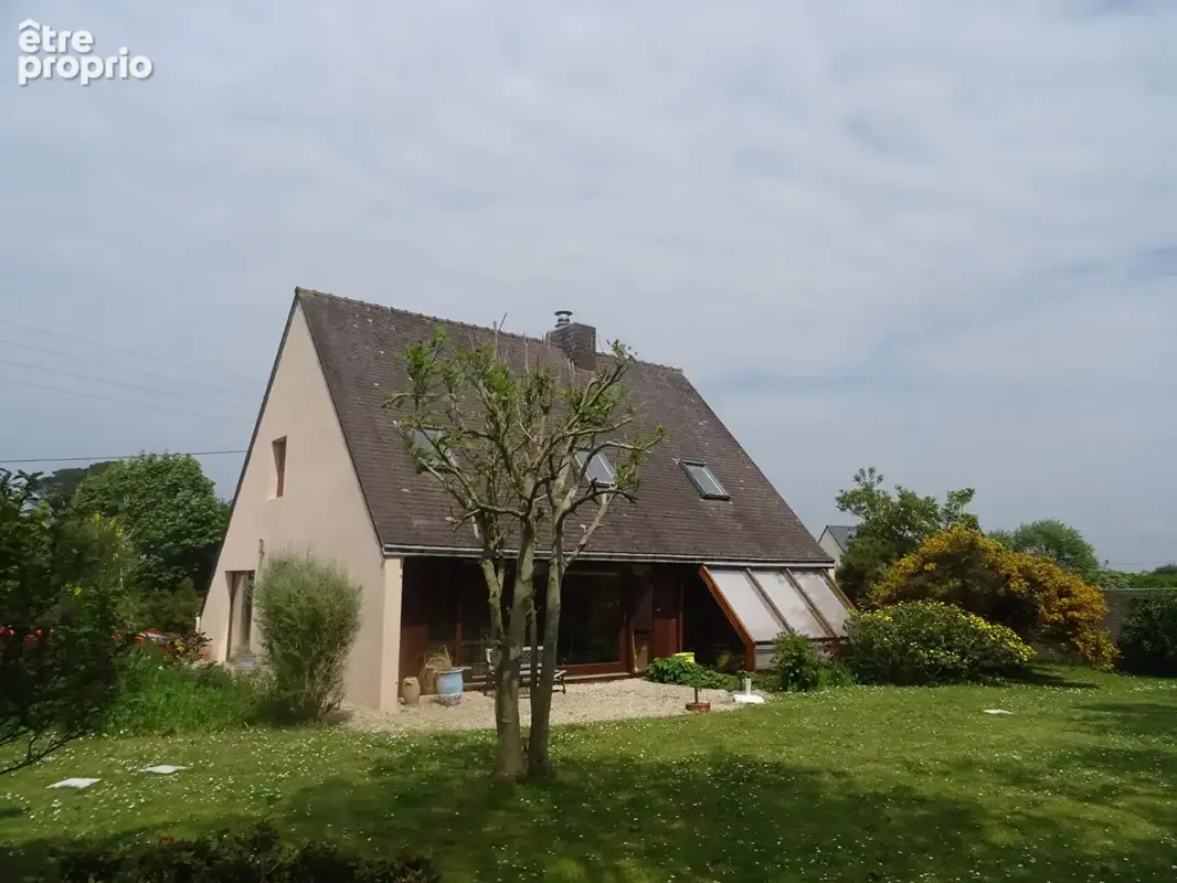 Maison à PLOUGUERNEAU