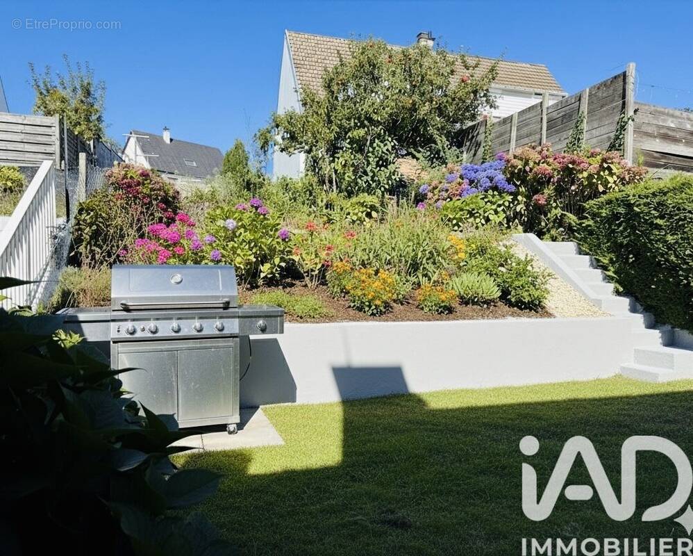 Photo 1 - Maison à MONTIVILLIERS