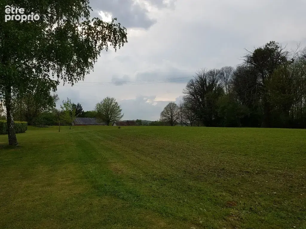 Terrain à SAINT-SORNIN-LAVOLPS