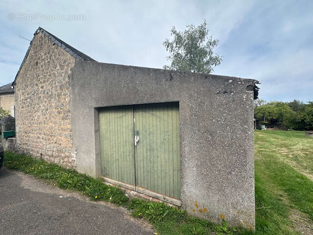 Maison à LORMES