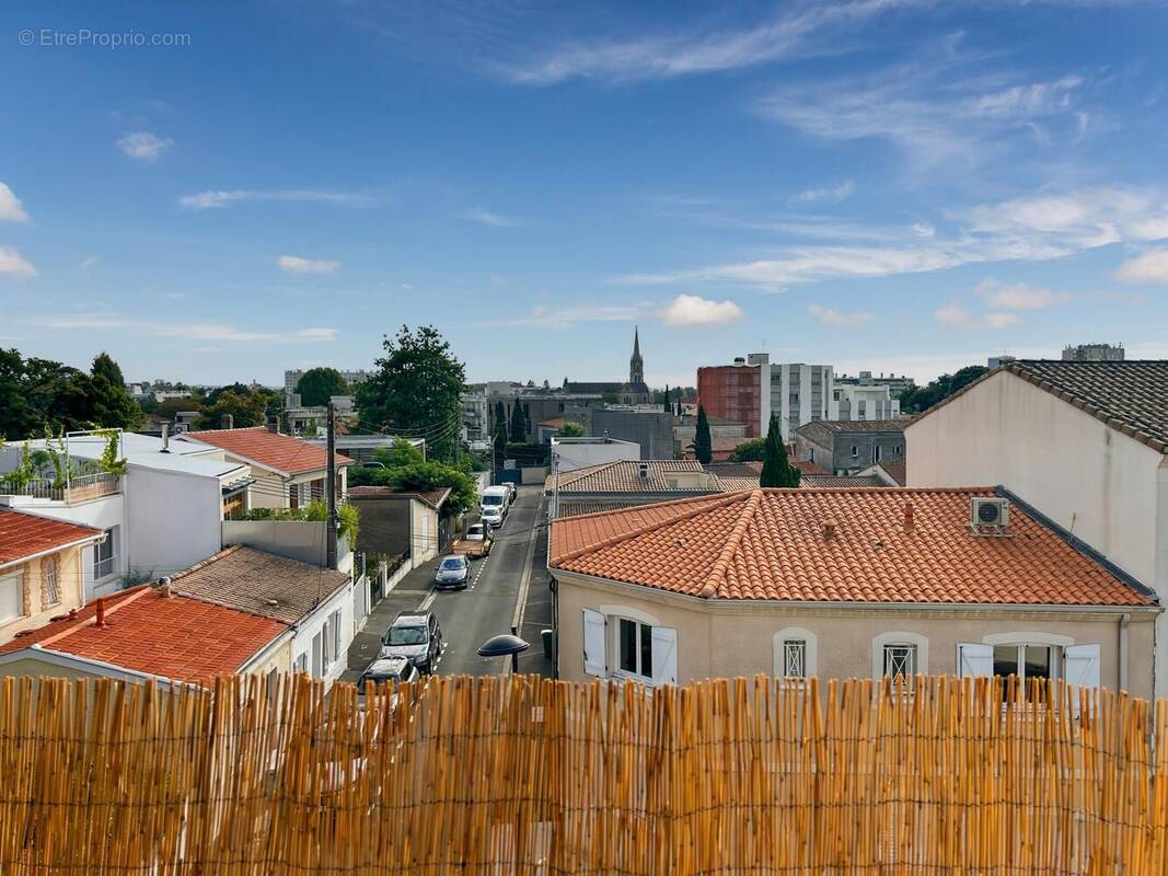 Photo 1 - Appartement à BORDEAUX
