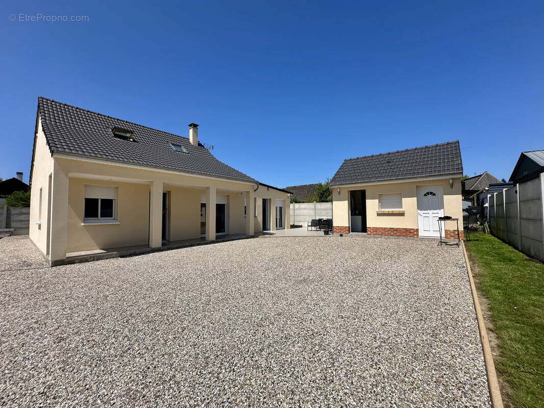 Maison à SAINT-AUBIN-LE-CAUF