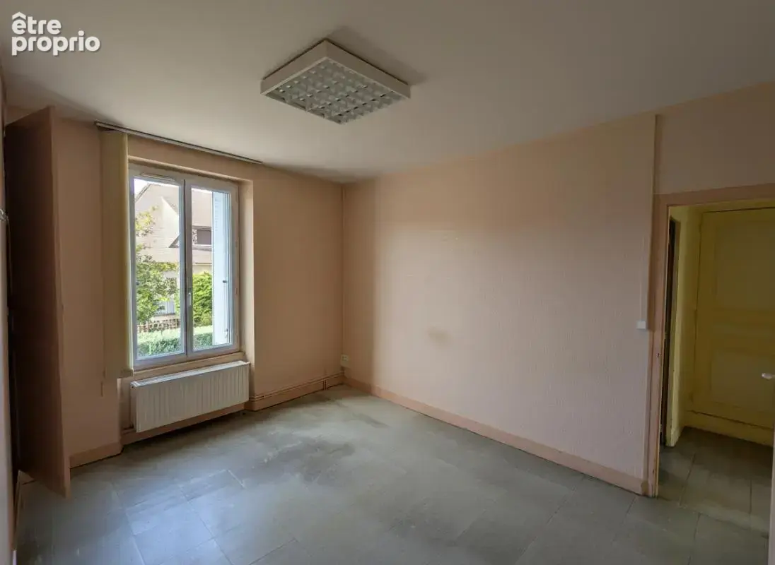 Maison de ville  117 m² 4 chambres  Centre-ville de La Loupe - photo 6